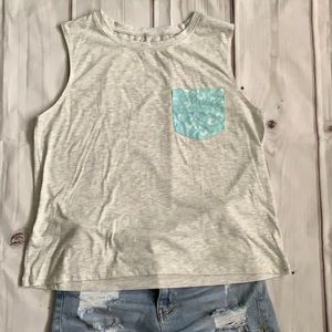 Tank top w/ Pineapple Pocket